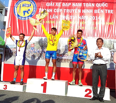 Xe đạp Cần Thơ nỗ lực “vượt dốc”