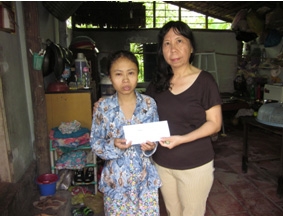 TRAO TIỀN TỪ THIỆN
