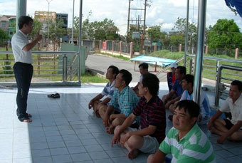Nâng cao nghiệp vụ bơi lội và cứu hộ cứu nạn cho các tài công