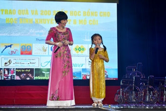 Bé Yến Nhi tiếp tục gây bất ngờ
