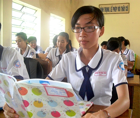 Ngọc Thu vượt khó, học giỏi