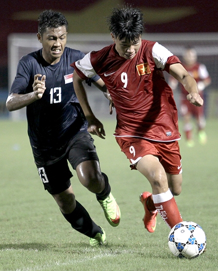 U21 Việt Nam  U21 Singapore: 3-0
Nức lòng khán giả Tây Đô