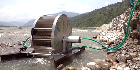Máy bơm nước không cần 
nhiên liệu