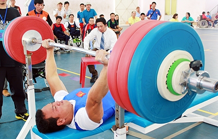 Lê Văn Công ngày trở lại...