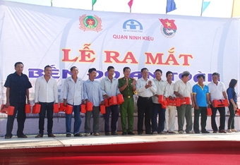 BẾN ĐÒ CỒN KHƯƠNG ĐẠT CHUẨN BẾN ĐÒ AN TOÀN GIAO THÔNG ĐƯỜNG THỦY NỘI ĐỊA