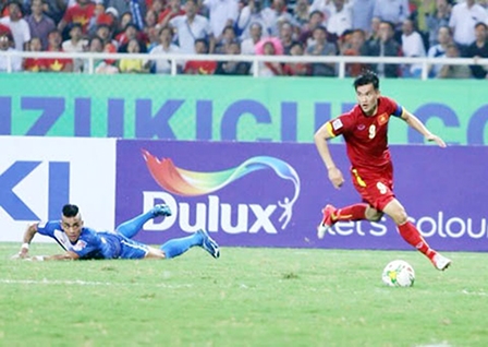 Việt Nam  Philippines: 3-1
Chiếm ngôi đầu bảng