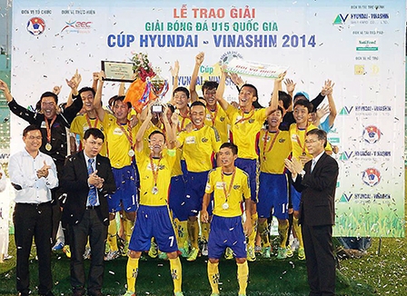 Giữ lửa để thắp sáng tương lai