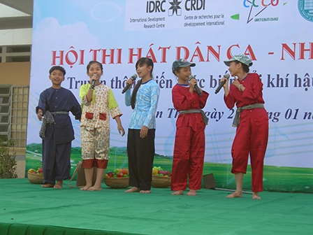 Trang bị kiến thức ứng phó biến đổi khí hậu cho học sinh trung học cơ sở