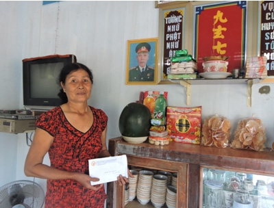 TRAO TIỀN TỪ THIỆN