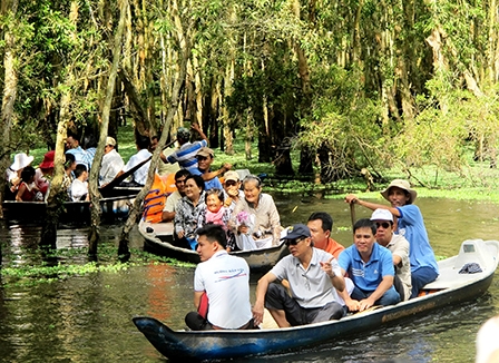 Du lịch ĐBSCL hướng tới 
xây dựng sản phẩm đặc trưng từ lễ hội