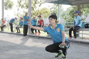 “Niềm vui chẳng tày gang”?!