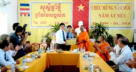 Nhiều hoạt động chăm lo 
cho đồng bào dân tộc Khmer