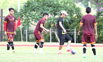 Bán kết gọi tên ai ?