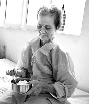 Giúp bà Chi có những ngày cuối đời thanh thản