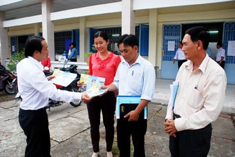 Mở rộng tuyên truyền pháp luật về giao thông trong hệ thống mặt trận