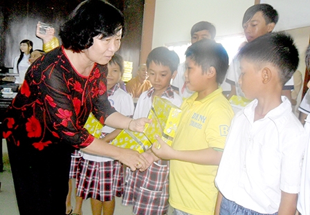 Phát huy hiệu quả phong trào khuyến học khuyến tài
