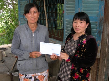 TRAO TIỀN TỪ THIỆN
