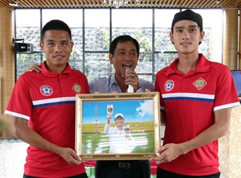“Công Thắng, thủ Thành”