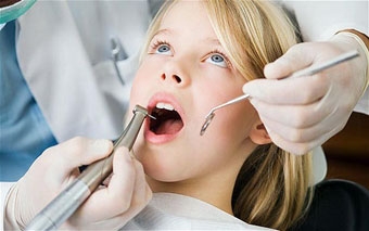 Trám răng không đúng cách, lợi bất cập hại