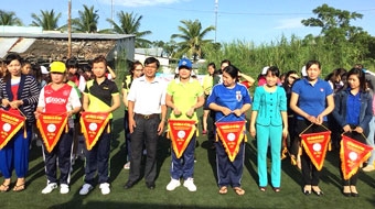 Khơi dậy phong trào bóng đá nữ