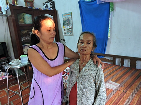 Xin giúp bà Hai qua cơn hiểm nghèo