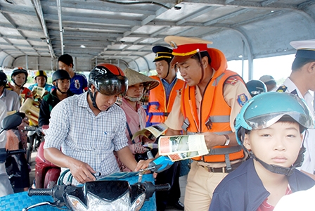 ĐỂ GIAO THÔNG ĐƯỜNG THỦY CẦN THƠ 
AN TOÀN, HIỆU QUẢ
