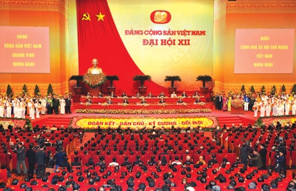 ĐOÀN KẾT - DÂN CHỦ - KỶ CƯƠNG - ĐỔI MỚI