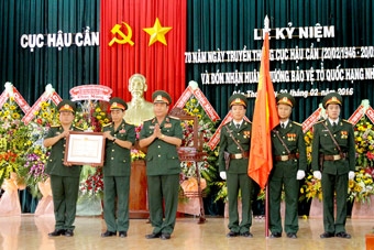 TỔ CHỨC LỄ KỶ NIỆM 70 NĂM NGÀY TRUYỀN THỐNG 
VÀ ĐÓN NHẬN HUÂN CHƯƠNG BẢO VỆ TỔ QUỐC HẠNG NHÌ