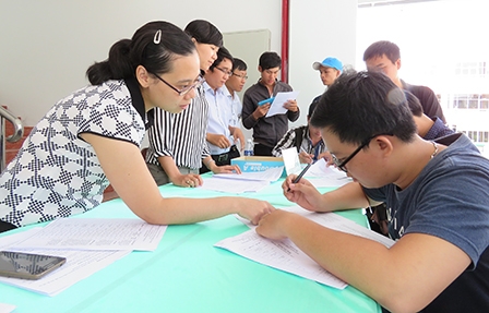 Giải đáp băn khoăn về thông tin tuyển sinh của học sinh khu vực phía Nam