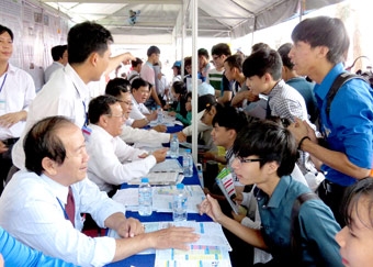Thu hút hàng ngàn học sinh ĐBSCL tham dự