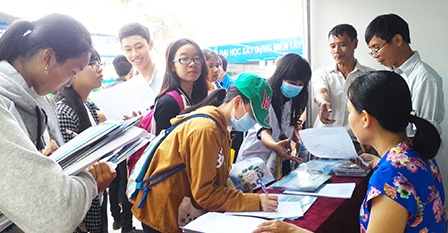 Thí sinh “liệu cơm gắp mắm”