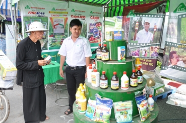 RÚT NGẮN THỦ TỤC CẤP, ĐỔI CHỨNG NHẬN ĐỦ ĐIỀU KIỆN
KINH DOANH THUỐC BẢO VỆ THỰC VẬT