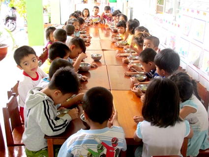 Khơi dậy phong trào thi đua dạy tốt, học tốt