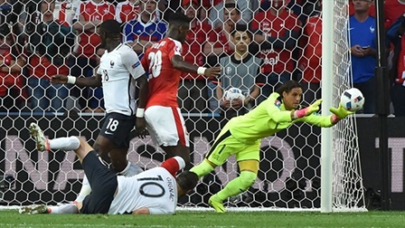 Thụy Sĩ  Pháp: 0  0 

Cả hai cùng hài lòng