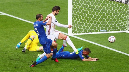 Italia - Tây Ban Nha: 2 - 0
Chiến thắng thuyết phục!