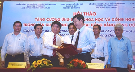 Tăng cường ứng dụng khoa học và công nghệ
trong sản xuất nông nghiệp vùng ĐBSCL