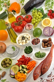 Chế độ ăn Địa Trung Hải bảo vệ trí não người già lẫn người trẻ