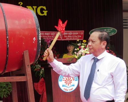 Tưng bừng khai giảng năm học mới