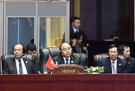 Thủ tướng Nguyễn Xuân Phúc dự lễ khai mạc Hội nghị Cấp cao ASEAN lần thứ 28-29