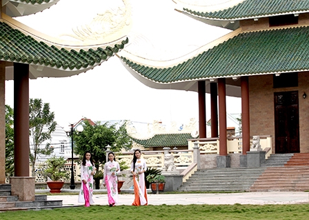 Truyền thống văn hóa, nghệ thuật 
trên đất Cần Thơ