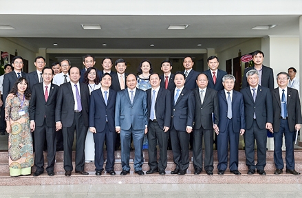 Thủ tướng Nguyễn Xuân Phúc làm việc với ĐHQG TPHCM và dự lễ kỷ niệm Ngày Nhà giáo Việt Nam