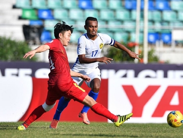 Việt Nam cần thận trọng