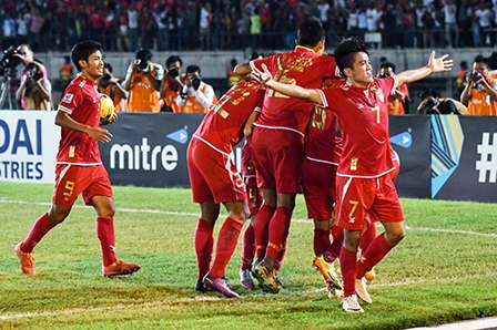Lượt đi bán kết 2 AFF Suzuki Cup 2016
“Thiên thần trắng” sẽ hóa giải “Voi chiến”?