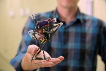 Salto - Robot bật nhảy hỗ trợ hoạt động tìm kiếm cứu hộ