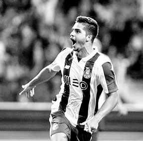 Andre Silva - “Truyền nhân” của Cristiano Ronaldo