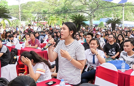 Hôm nay, bắt đầu 
nhận hồ sơ thi trung học 
phổ thông quốc gia 
năm 2017