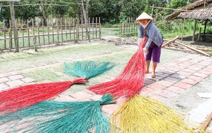 Khôi phục phiên chợ ma ở làng nghề dệt chiếu Định Yên