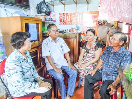 Bí thư chi bộ gương mẫu