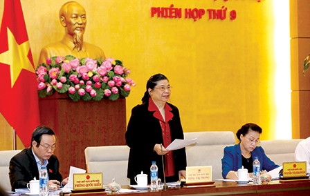 Phiên họp thứ 9 Ủy ban Thường vụ Quốc hội khóa XIV 
Phát hiện 28.800 khoản chi chưa 
chấp hành đúng thủ tục, chế độ quy định