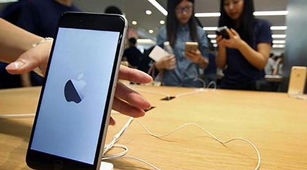 Doanh số iPhone giảm, lợi nhuận Apple vẫn tăng